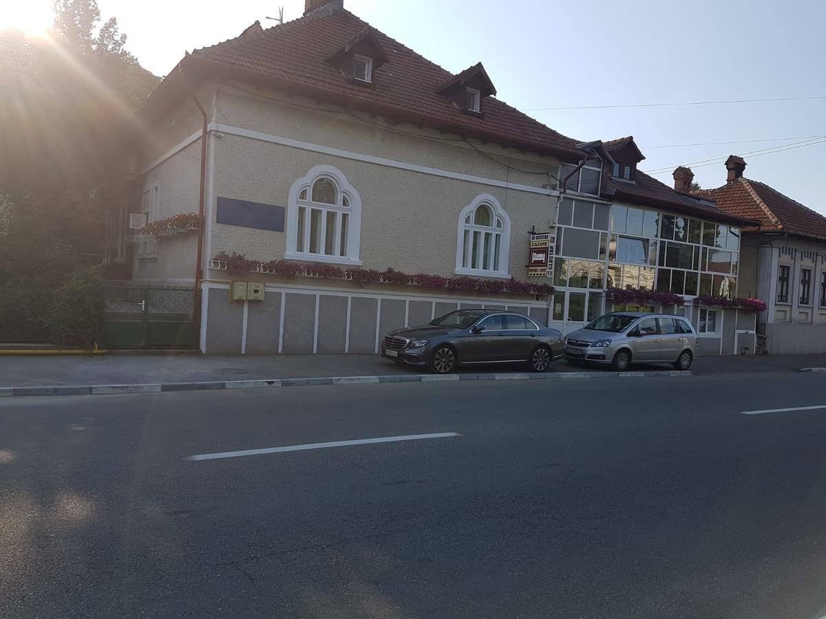 Pensiunea Geostar 2 Curtea de Argeş Eksteriør bilde